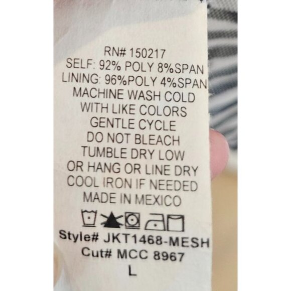 Vibe Cami Top Blouse Zebra Print V Neck Lace Sheer Black White Juniors Sz L NWT - Picture 8 of 8